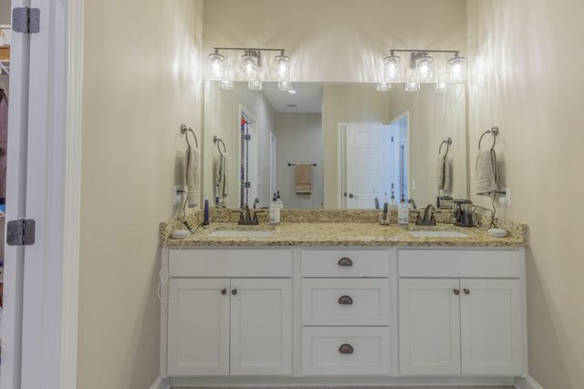 1814 Oakvale Drive, Chattanooga, TN 37421