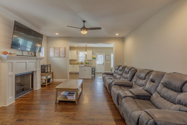 1814 Oakvale Drive, Chattanooga, TN 37421