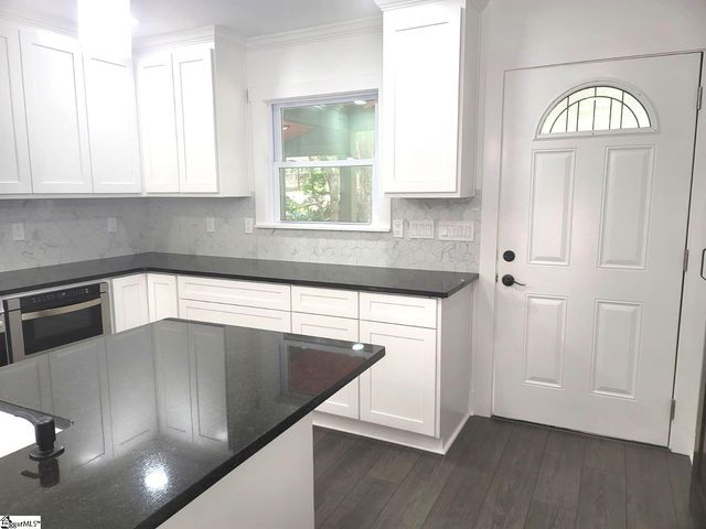 38 Spring Street, Pelzer, SC 29669