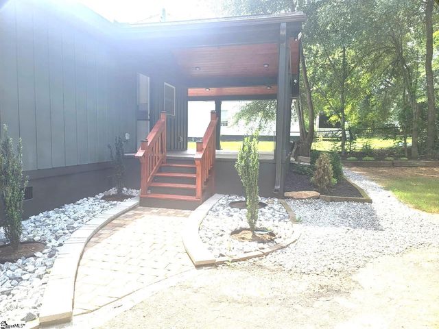 38 Spring Street, Pelzer, SC 29669