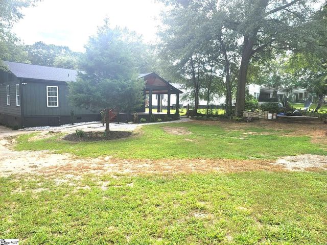 38 Spring Street, Pelzer, SC 29669