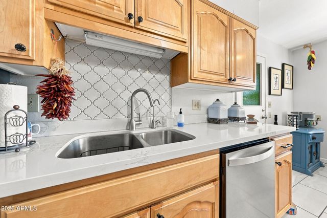 10909 W ROUNDELAY Circle, Sun City, AZ 85351