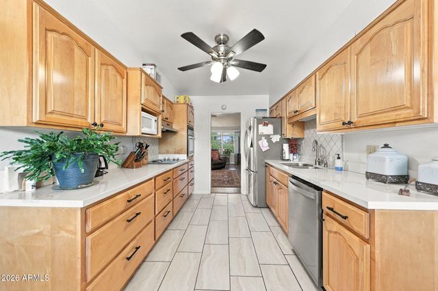 10909 W ROUNDELAY Circle, Sun City, AZ 85351