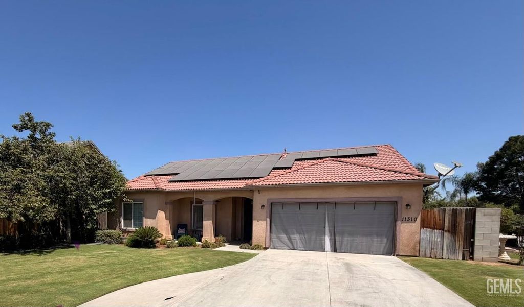 11310 Presidential Road, Bakersfield, CA 93312