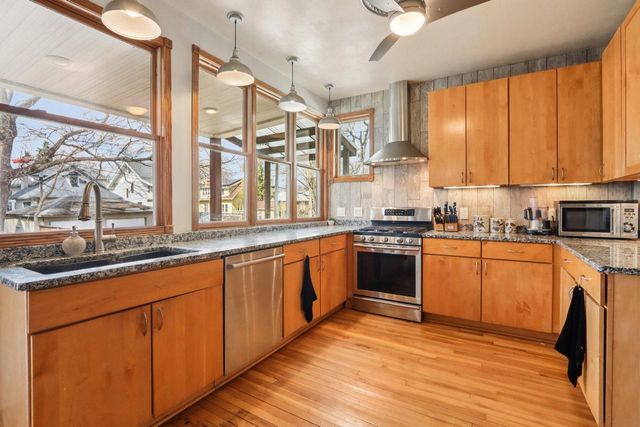 1130 Gorham Street, Madison, WI 53703