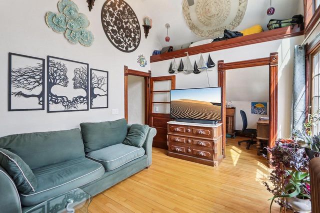 1130 Gorham Street, Madison, WI 53703