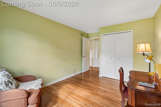 7132 Clements, West Bloomfield, MI 48322