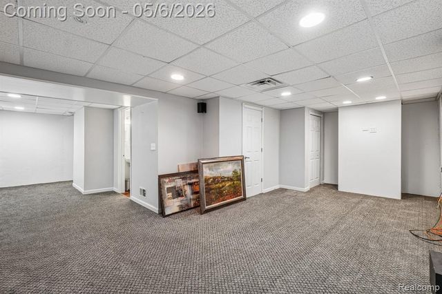7132 Clements, West Bloomfield, MI 48322
