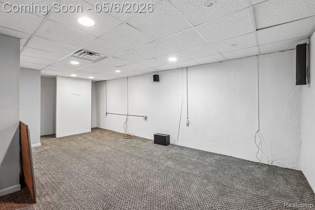 7132 Clements, West Bloomfield, MI 48322