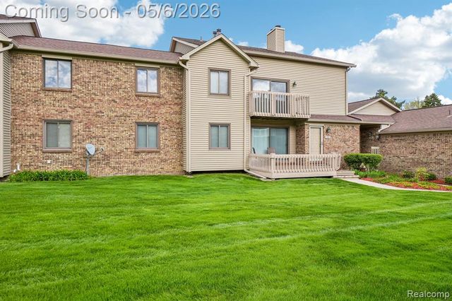 7132 Clements, West Bloomfield, MI 48322