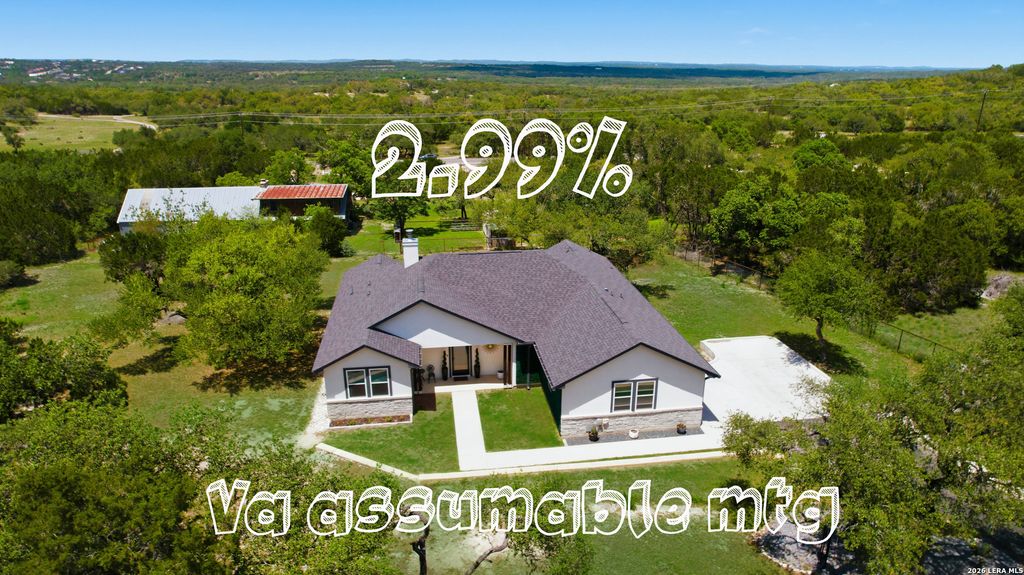 624 Juniper Ct, Fischer, TX 78623