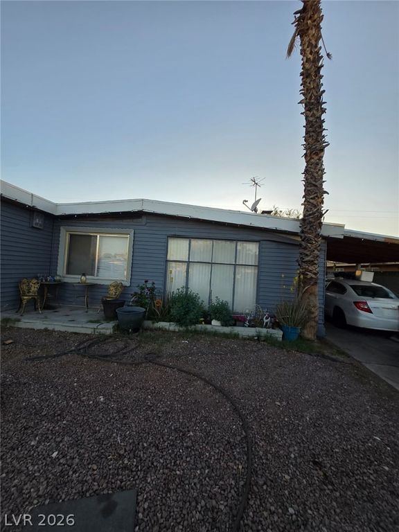 345 South Mallard Street, Las Vegas, NV 89107