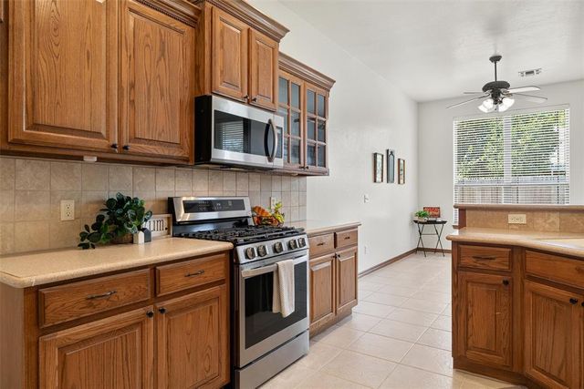 4209 Scissortail Drive, Yukon, OK 73099
