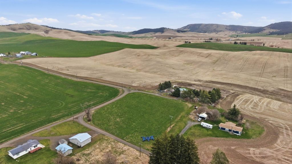 XXXX N Vine St, Latah, WA 99018 photo 3