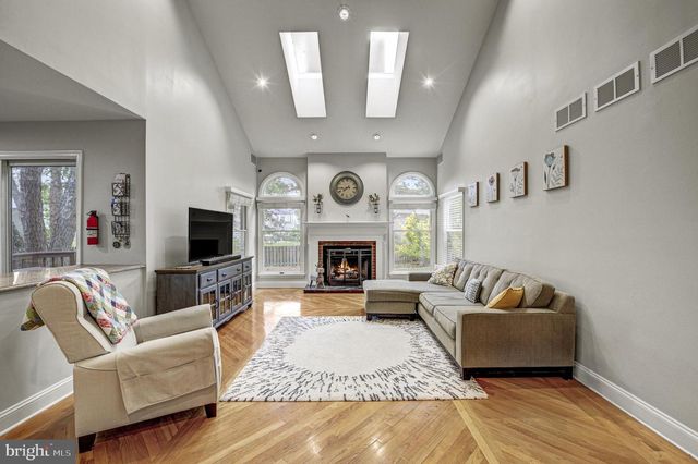 3 MONROE CT, Plainsboro, NJ 08536