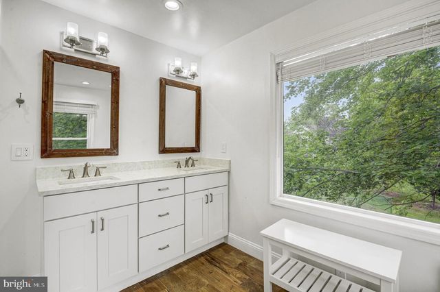 3 MONROE CT, Plainsboro, NJ 08536