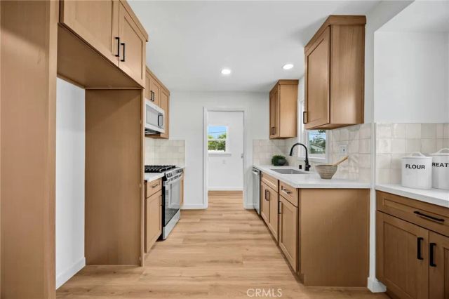 2014 Easy Avenue, Long Beach, CA 90810