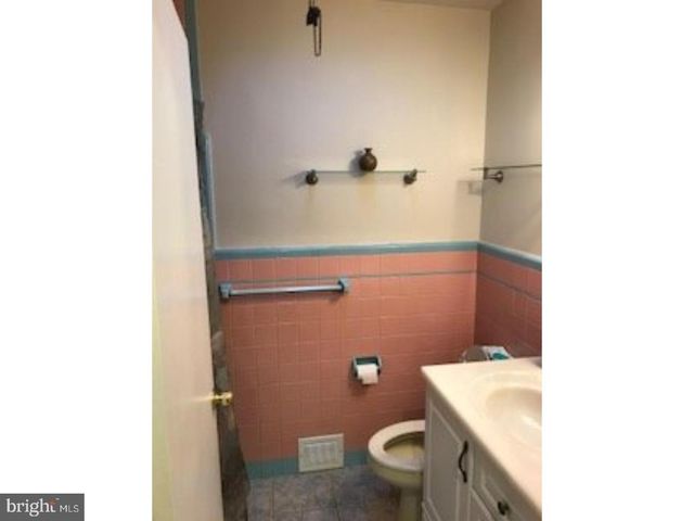 5149 ARBOR ST, Philadelphia, PA 19120