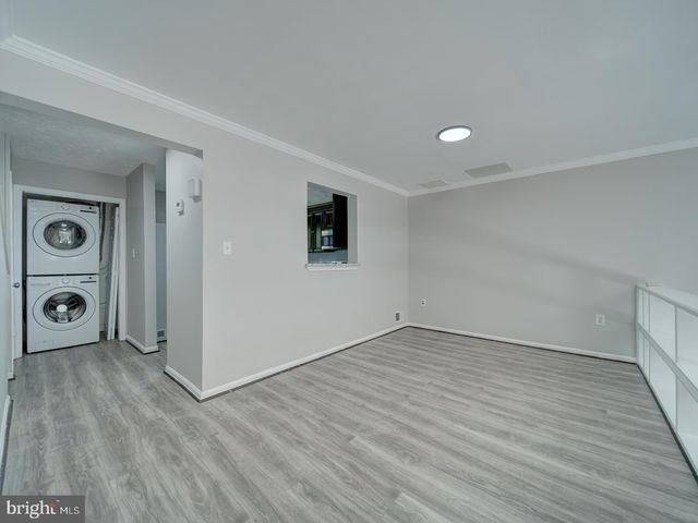 24 KEEPSAKE PL, Waldorf, MD 20602