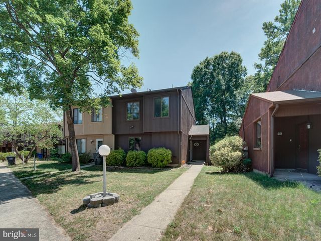 24 KEEPSAKE PL, Waldorf, MD 20602