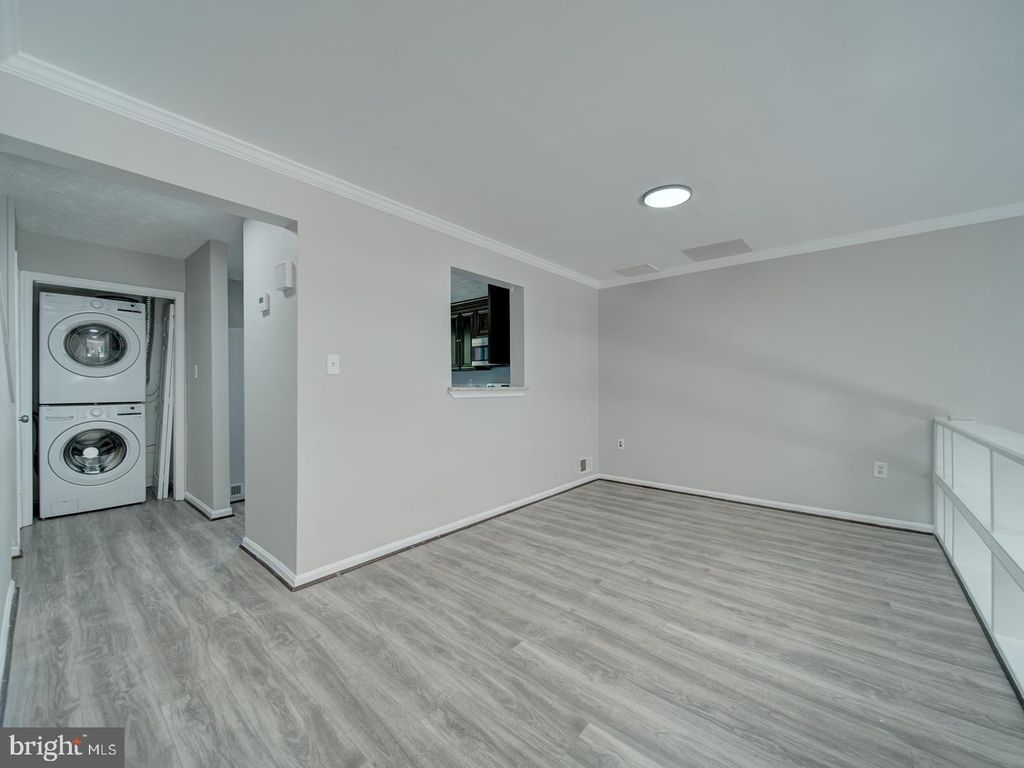Image 10 of property listing at 24 KEEPSAKE PL, Waldorf, MD 20602