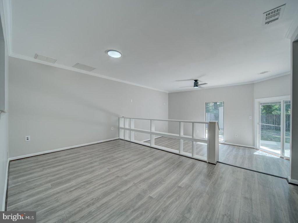 Image 11 of property listing at 24 KEEPSAKE PL, Waldorf, MD 20602