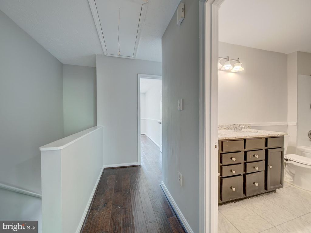 Image 22 of property listing at 24 KEEPSAKE PL, Waldorf, MD 20602