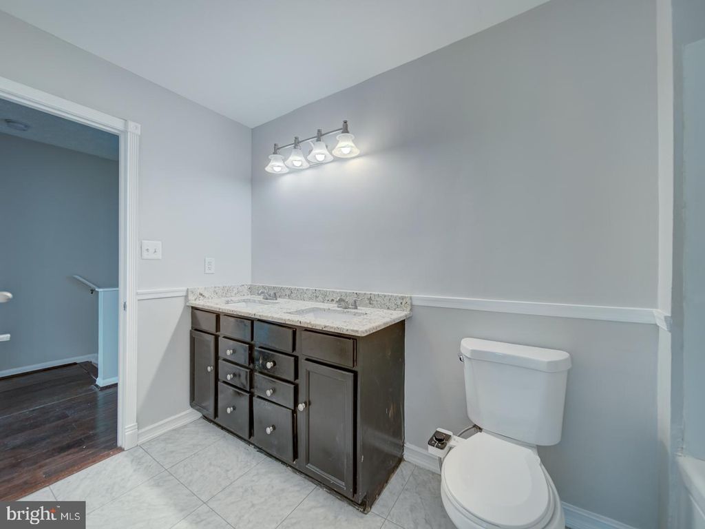 Image 37 of property listing at 24 KEEPSAKE PL, Waldorf, MD 20602