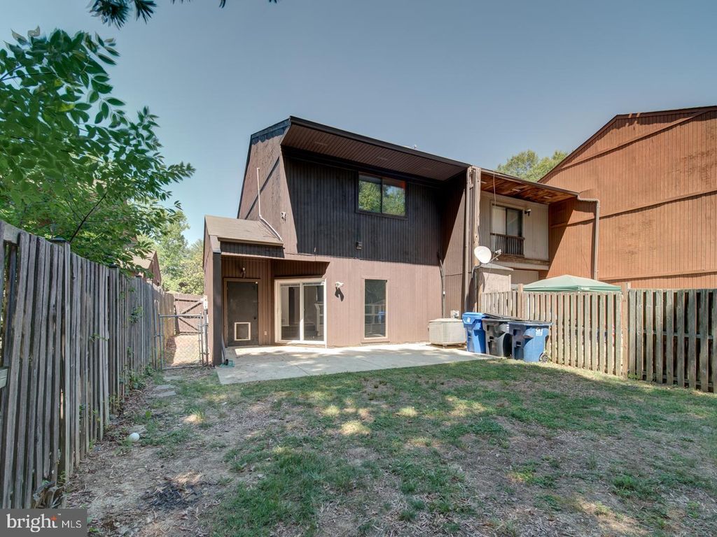 Image 40 of property listing at 24 KEEPSAKE PL, Waldorf, MD 20602