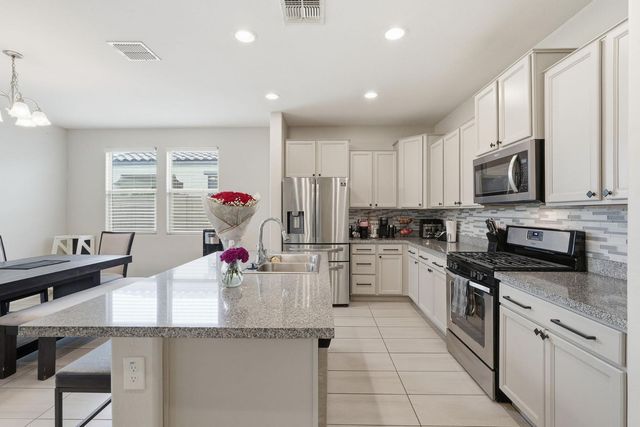 392 S 194th Lane, Buckeye, AZ 85326