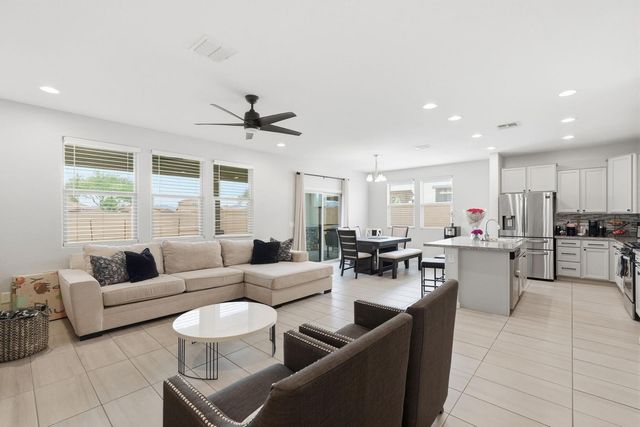 392 S 194th Lane, Buckeye, AZ 85326