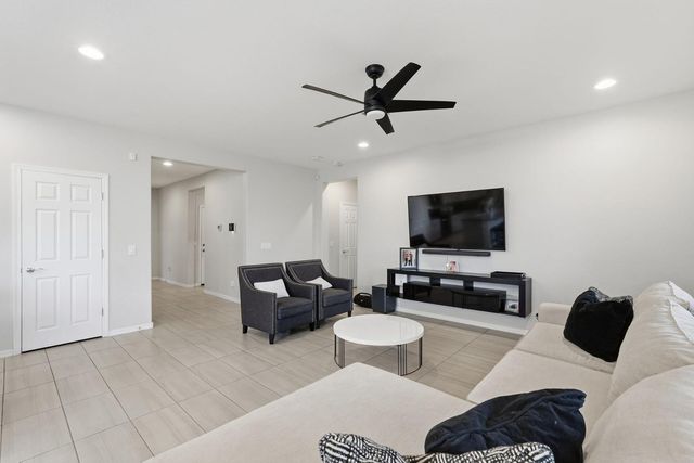 392 S 194th Lane, Buckeye, AZ 85326