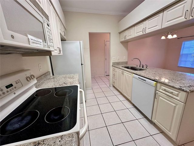 1401 EAGLE POND DRIVE 1401, Winter Haven, FL 33884