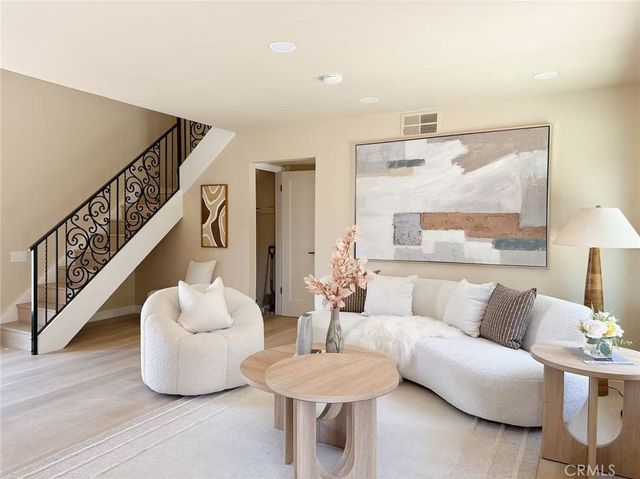 24096 Hurst, Lake Forest, CA 92630