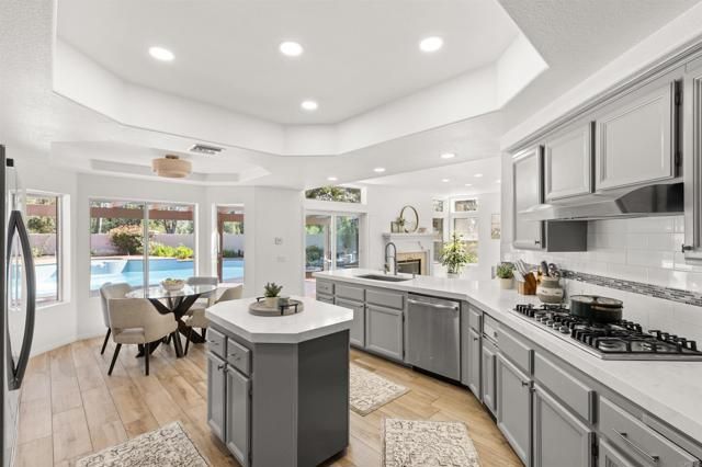 16883 Saint Andrews Drive, Poway, CA 92064