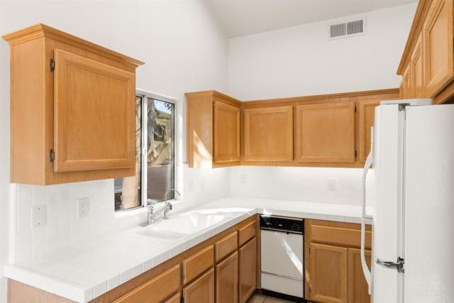 16883 Saint Andrews Drive, Poway, CA 92064