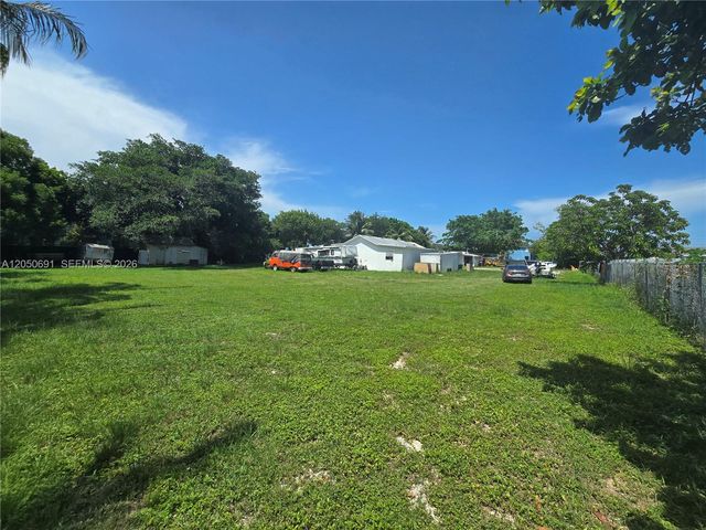 18140 SW 108th Avenue, Miami, FL 33157