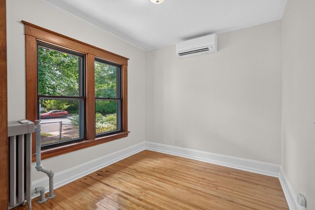 1253 Selby Avenue, Saint Paul, MN 55104