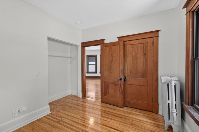 1253 Selby Avenue, Saint Paul, MN 55104