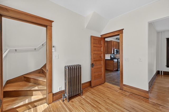 1253 Selby Avenue, Saint Paul, MN 55104