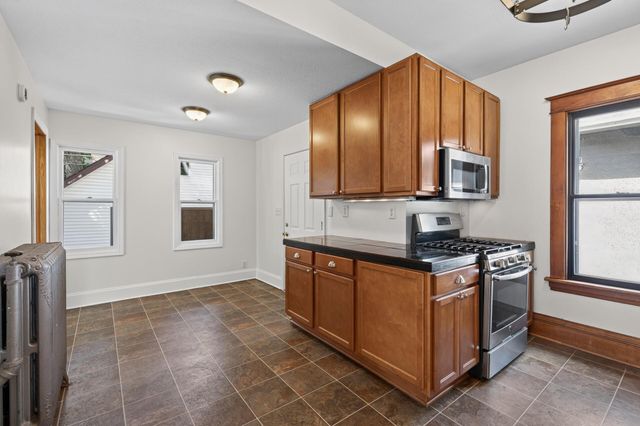 1253 Selby Avenue, Saint Paul, MN 55104