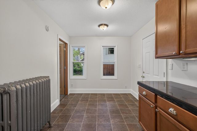 1253 Selby Avenue, Saint Paul, MN 55104