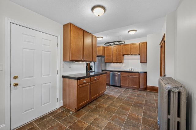 1253 Selby Avenue, Saint Paul, MN 55104
