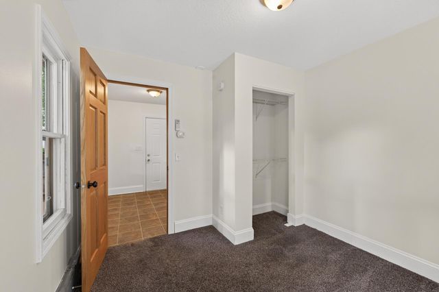 1253 Selby Avenue, Saint Paul, MN 55104