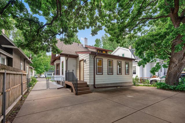 1253 Selby Avenue, Saint Paul, MN 55104