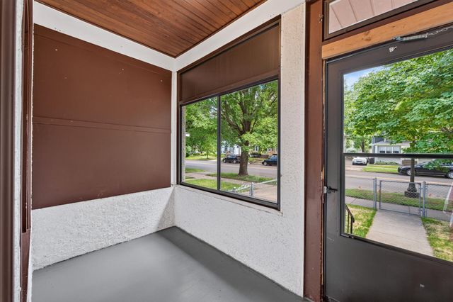 1253 Selby Avenue, Saint Paul, MN 55104
