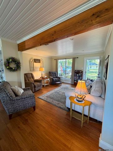 935 Montgomery Ave, Denham Springs, LA 70726