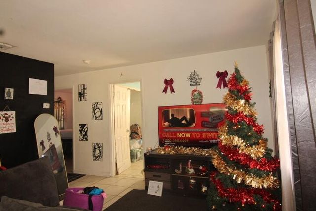 5702 Briarwood Street, Mangonia Park, FL 33407