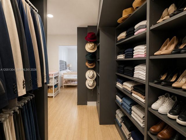 20505 E Country Club Drive 537, Aventura, FL 33180