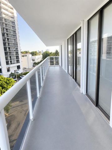 20505 E Country Club Drive 537, Aventura, FL 33180